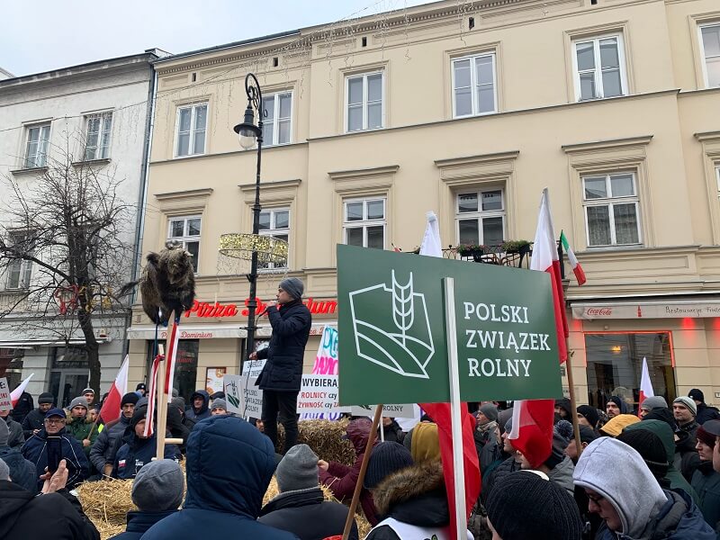 agrolajt.pl -  Rolnicy zostawieni sami! Co się dzieje z Ministerstwem Środowiska?