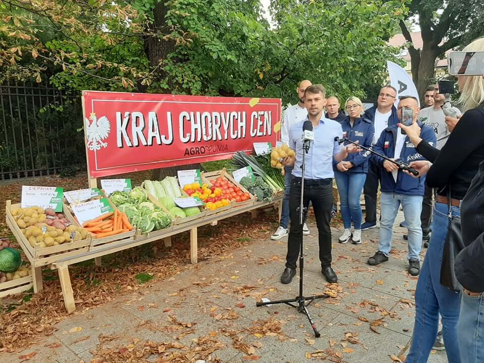 agrolajt.pl - “Kraj chorych cen”. Bazarek AGROunii w Białym miasteczku 2.0